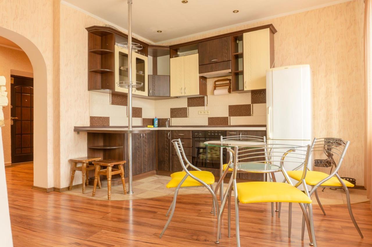 Big Studio Apartment Near River Mall Kiev Luaran gambar